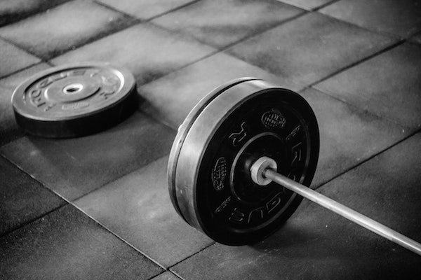 How much is a plate? (Gym & lifting terminology explained)
