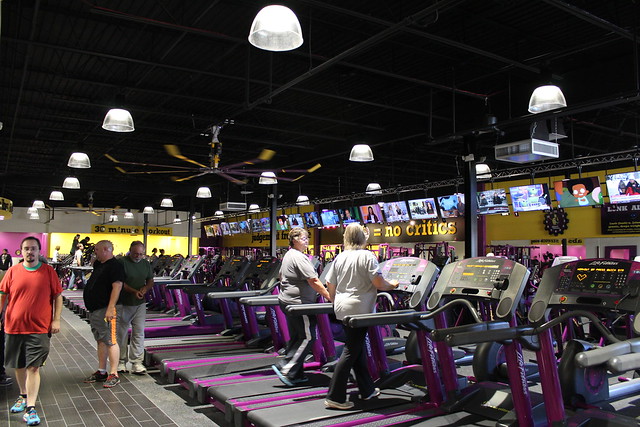 Planet Fitness locations that have a hair salon