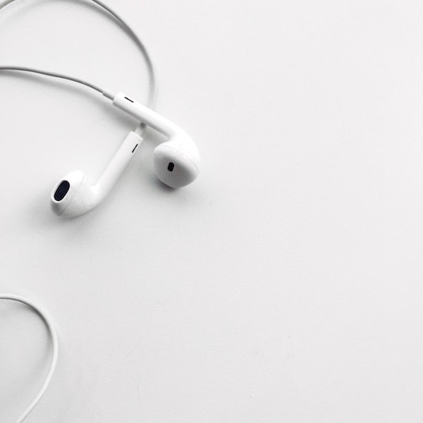 A pair of Apple gym headphones