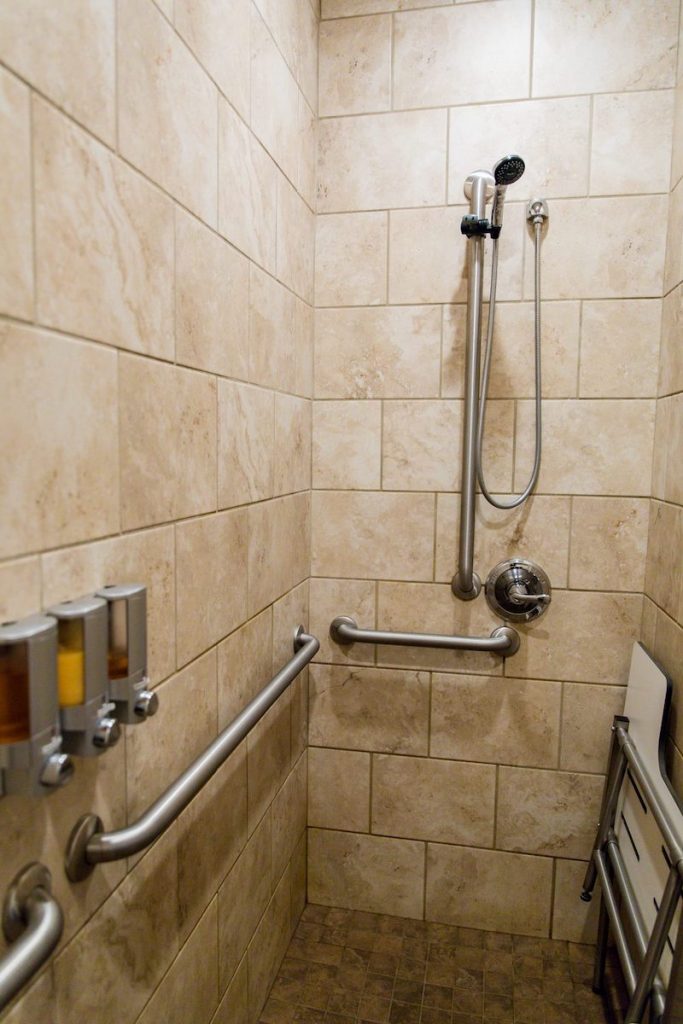 Does Anytime Fitness Have Showers? (Photos Amenities Explained)